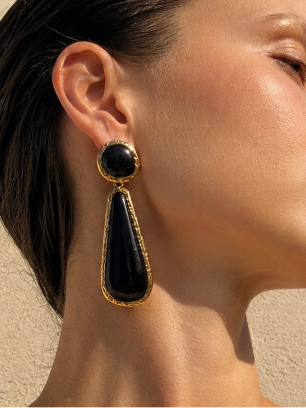Elegant Black and Gold Dangle Earrings